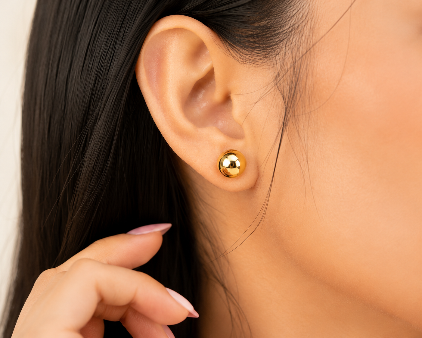 Aretes de Bola Clásicos en Oro Laminado 14K